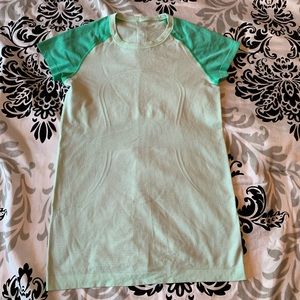 🍋 Lululemon swiftly 🍋